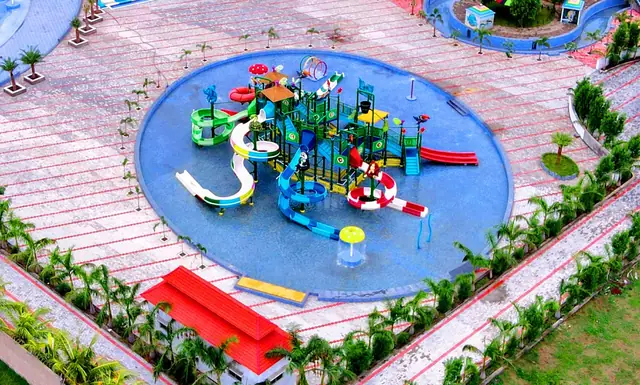 15P Water Slide &mdash; multiplay structure by Synergy