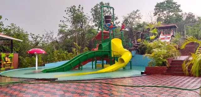 2P Water Slide — multiplay structure by Synergy