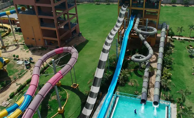 Wave Body Slide — water slide by Synergy